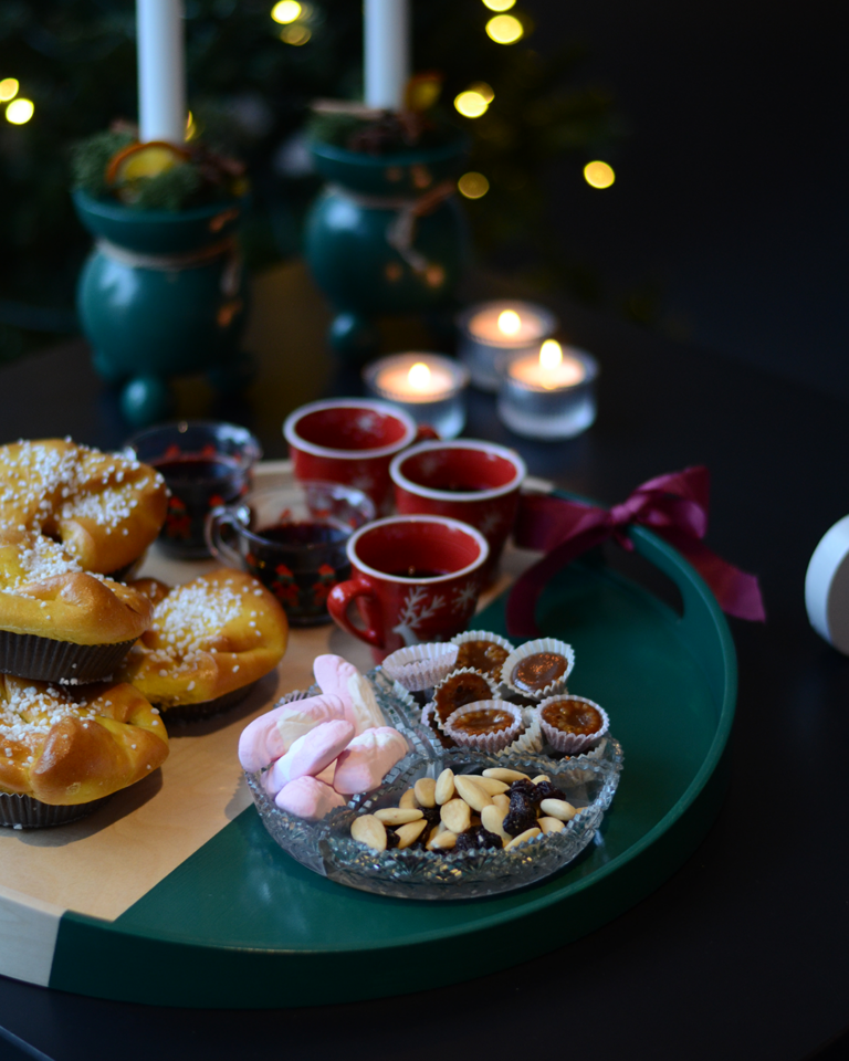 Bricolage de Noël - Repeindre un plateau IKEA